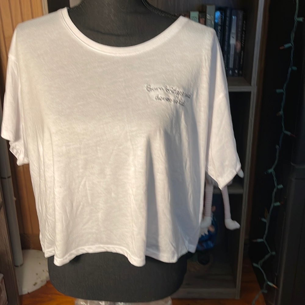 Atticus scoop neck crop top tee. Size L